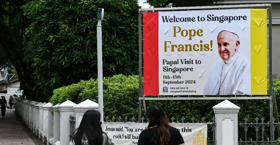 Đoàn Công giáo Việt Nam đến Singapore đón Đức Giáo Hoàng